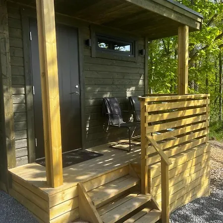 Vaettervy Glamping- Ravinstuga Habo Exterior photo